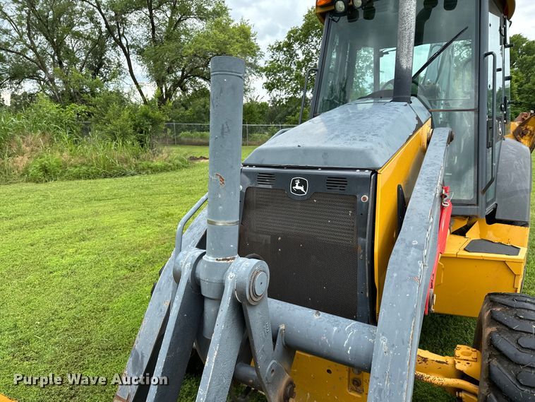 image for item DX0674 2014 John Deere 310SK backhoe