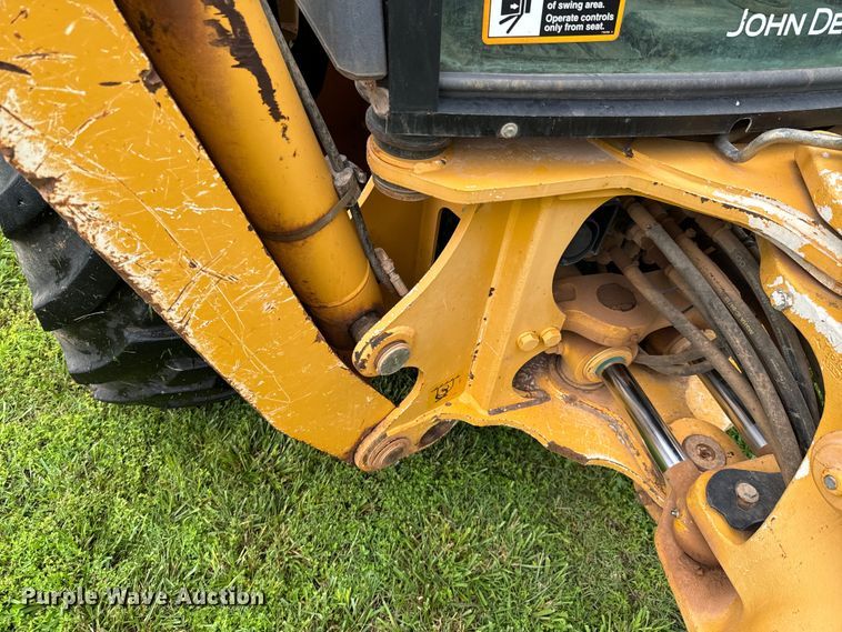 image for item DX0674 2014 John Deere 310SK backhoe