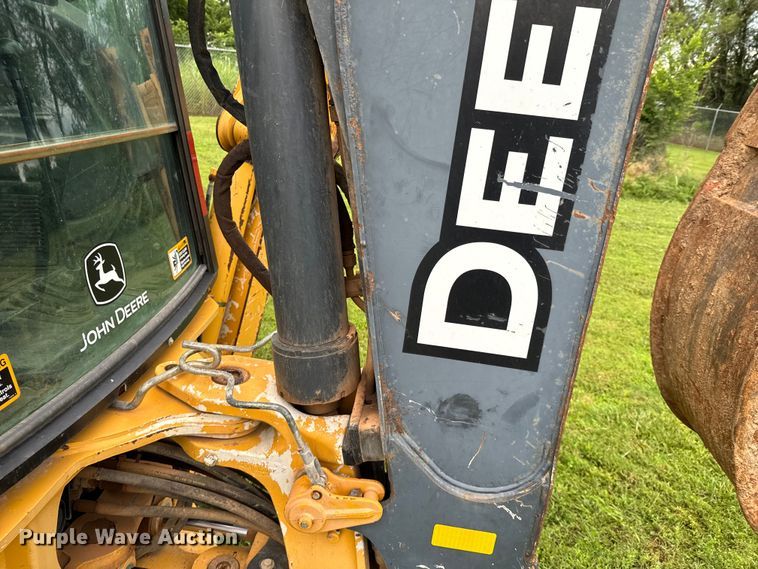 image for item DX0674 2014 John Deere 310SK backhoe