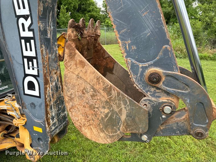 image for item DX0674 2014 John Deere 310SK backhoe