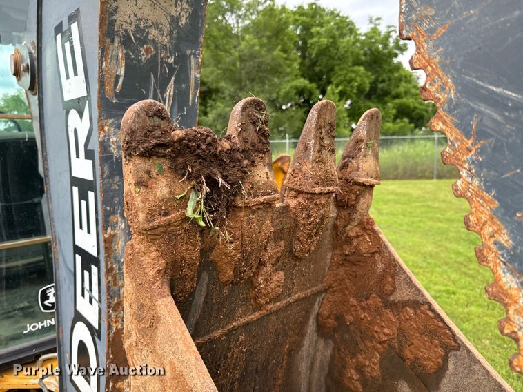 image for item DX0674 2014 John Deere 310SK backhoe