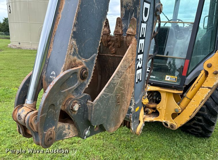 image for item DX0674 2014 John Deere 310SK backhoe