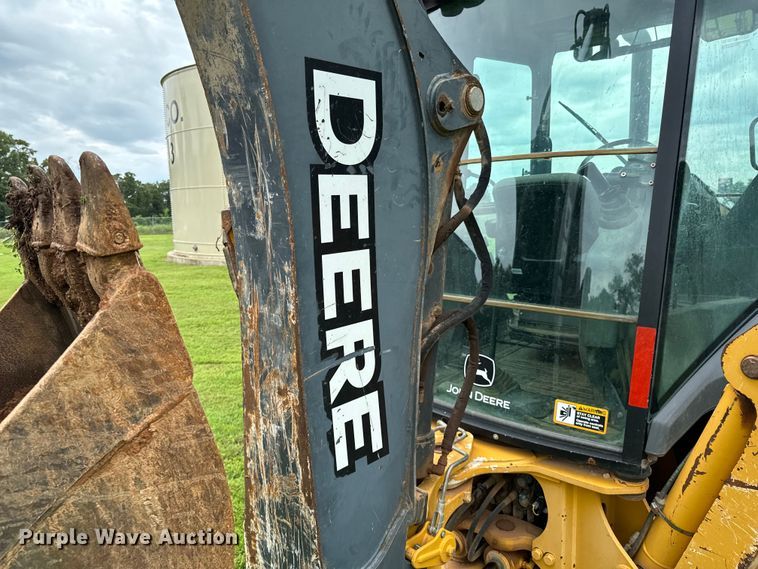 image for item DX0674 2014 John Deere 310SK backhoe