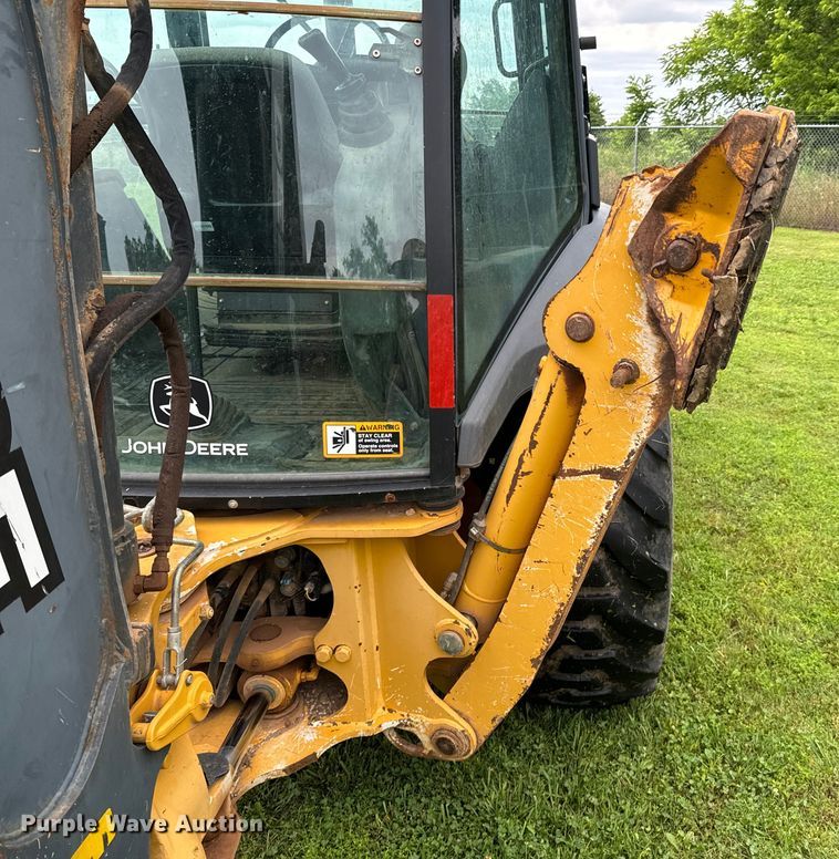image for item DX0674 2014 John Deere 310SK backhoe