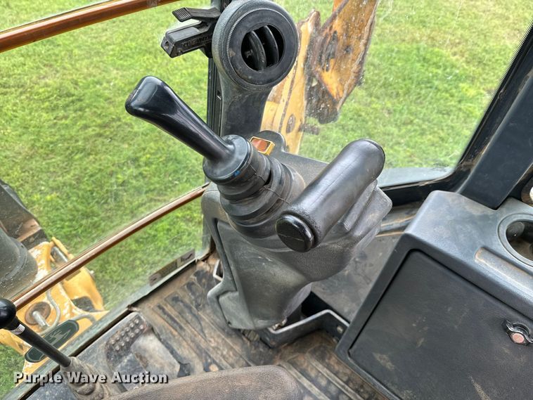 image for item DX0674 2014 John Deere 310SK backhoe