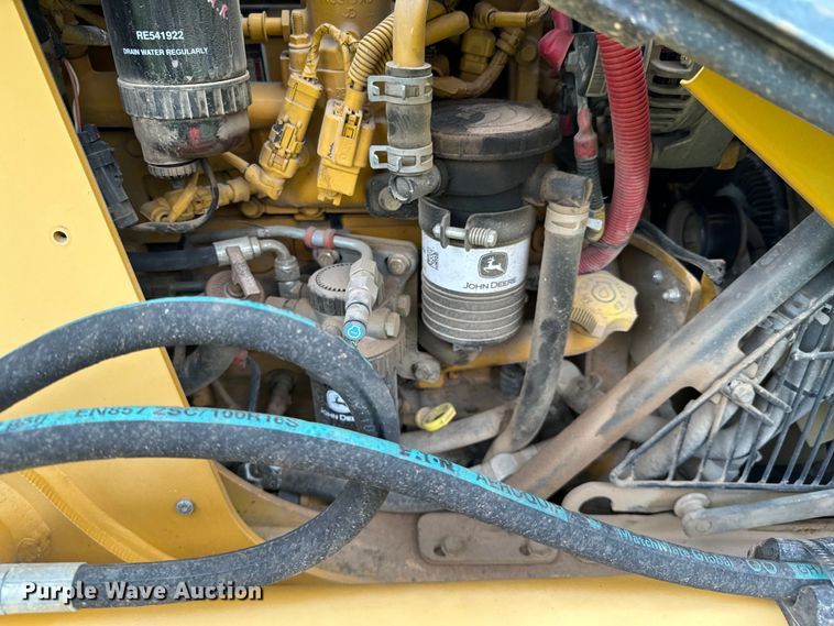 image for item DX0674 2014 John Deere 310SK backhoe