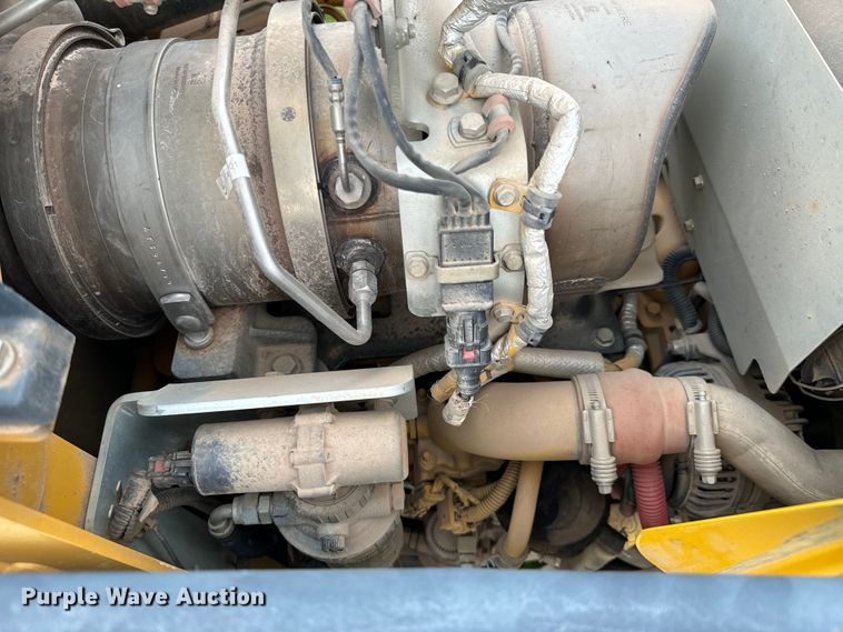 image for item DX0674 2014 John Deere 310SK backhoe