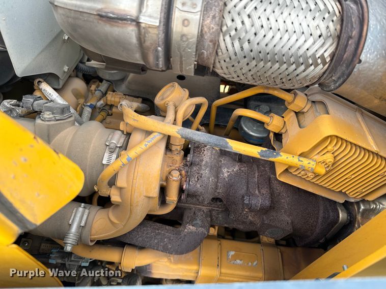 image for item DX0674 2014 John Deere 310SK backhoe