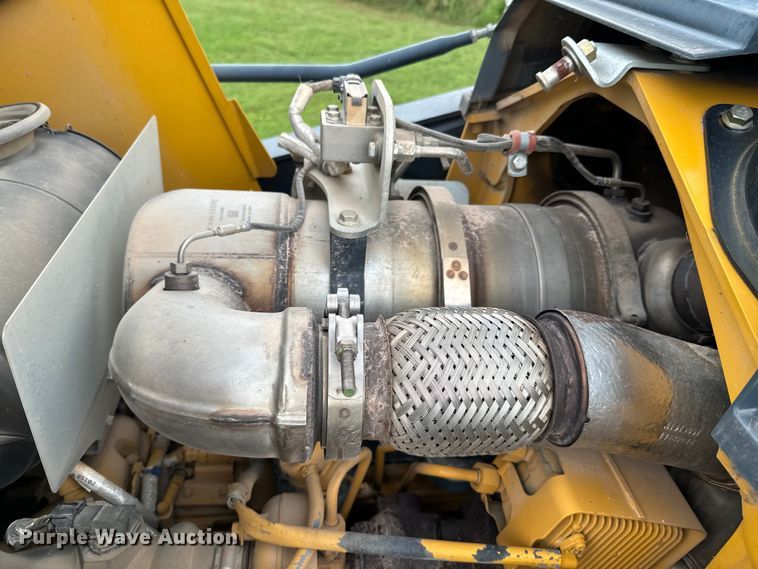 image for item DX0674 2014 John Deere 310SK backhoe