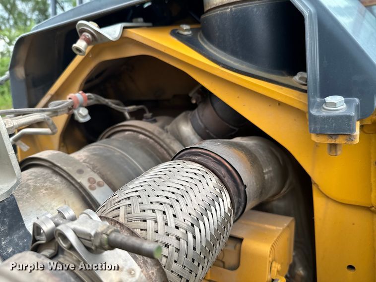 image for item DX0674 2014 John Deere 310SK backhoe