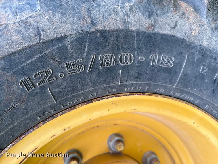 image for item DX0674 2014 John Deere 310SK backhoe