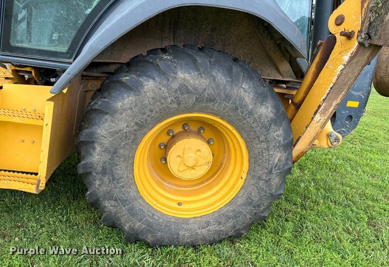 image for item DX0674 2014 John Deere 310SK backhoe