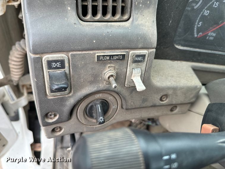 image for item DX0706 2005 Sterling L8500 dump truck