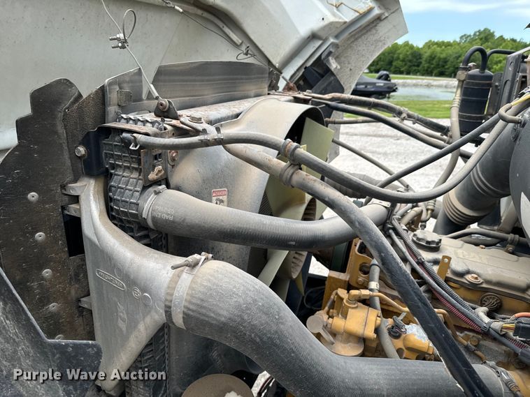 image for item DX0706 2005 Sterling L8500 dump truck