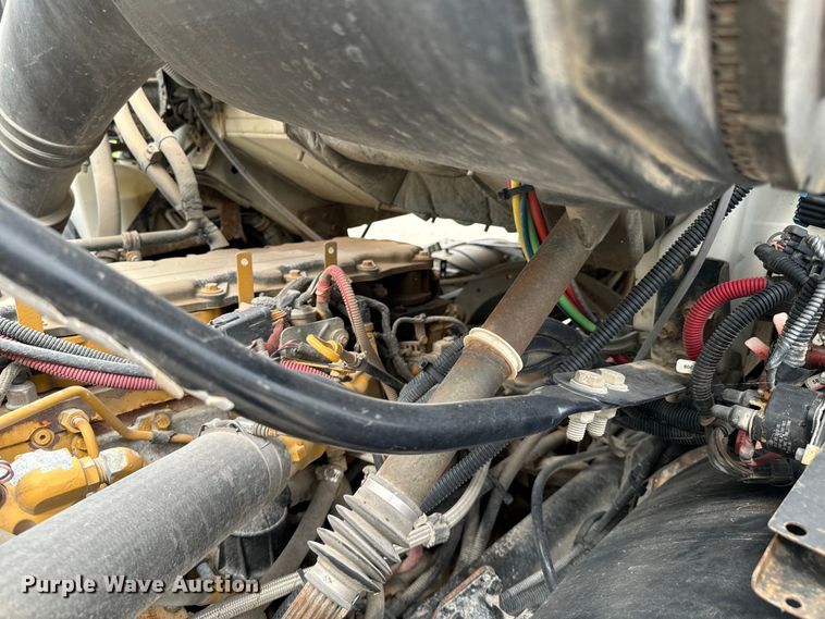 image for item DX0706 2005 Sterling L8500 dump truck