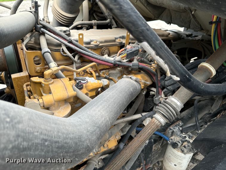 image for item DX0706 2005 Sterling L8500 dump truck