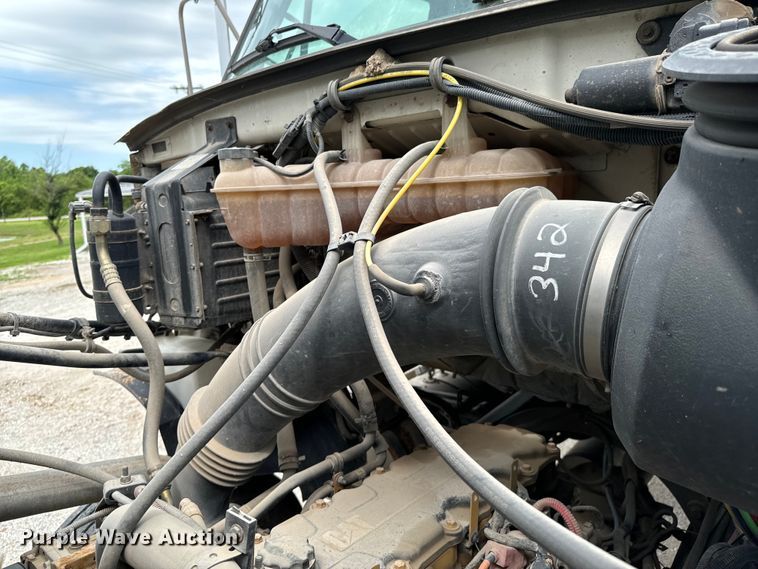 image for item DX0706 2005 Sterling L8500 dump truck