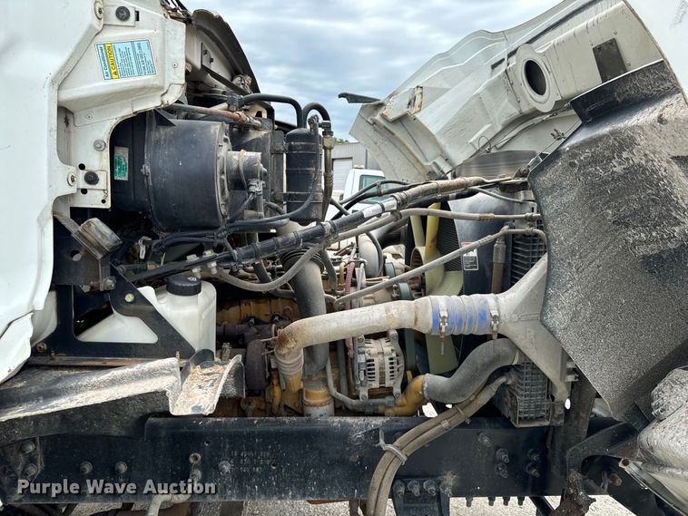 image for item DX0706 2005 Sterling L8500 dump truck