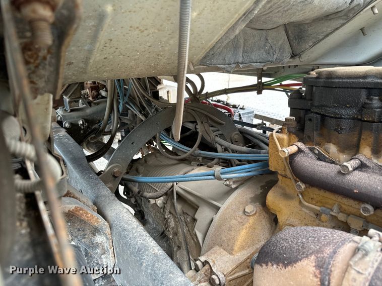 image for item DX0706 2005 Sterling L8500 dump truck