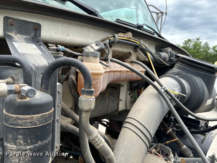 image for item DX0706 2005 Sterling L8500 dump truck