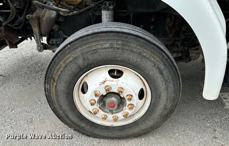 image for item DX0706 2005 Sterling L8500 dump truck