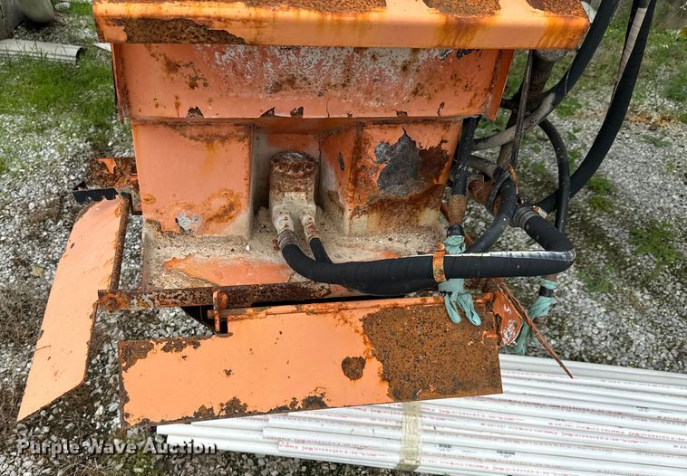 image for item DX0706 2005 Sterling L8500 dump truck