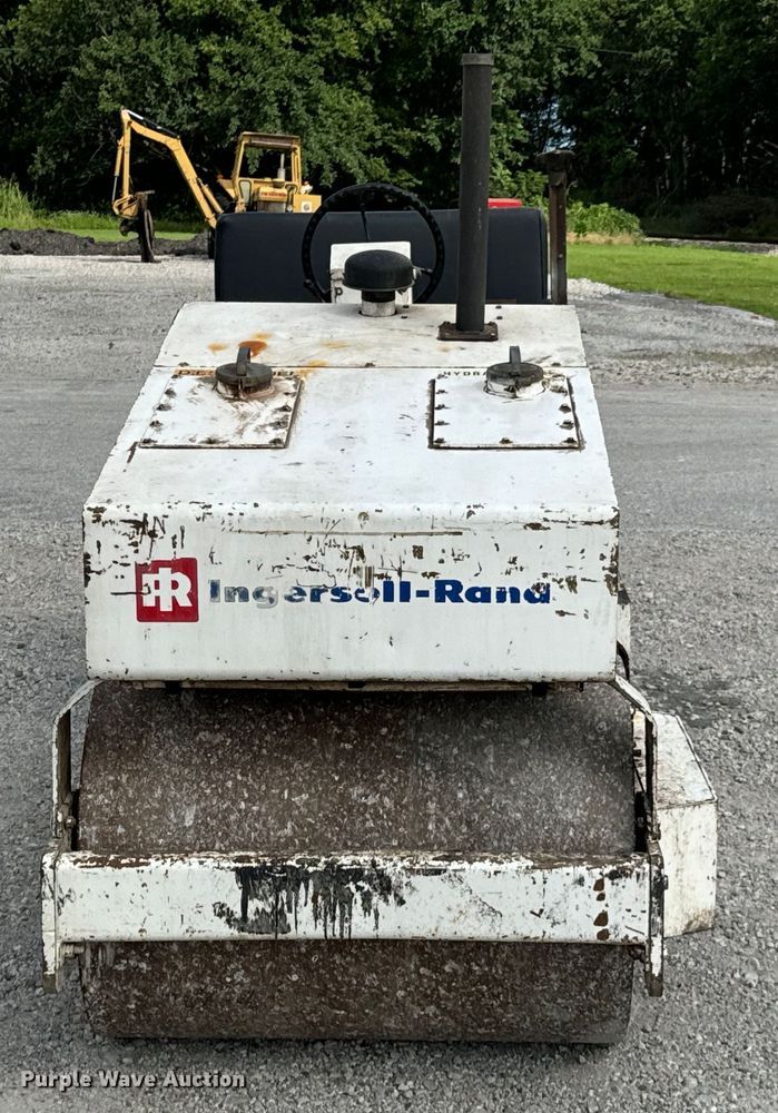 image for item DX0714 1979 Ingersoll Rand DA-30 double drum vibratory roller