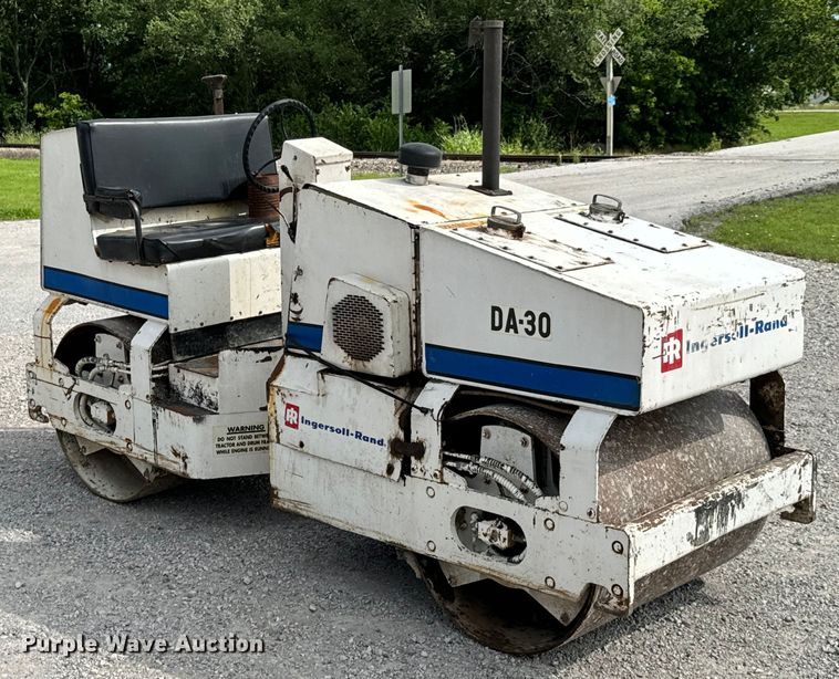 image for item DX0714 1979 Ingersoll Rand DA-30 double drum vibratory roller