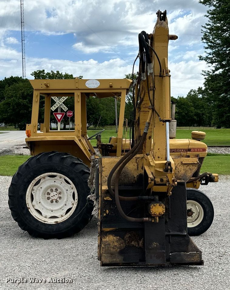 image for item DX0715 Ford 6610 Tiger Special tractor