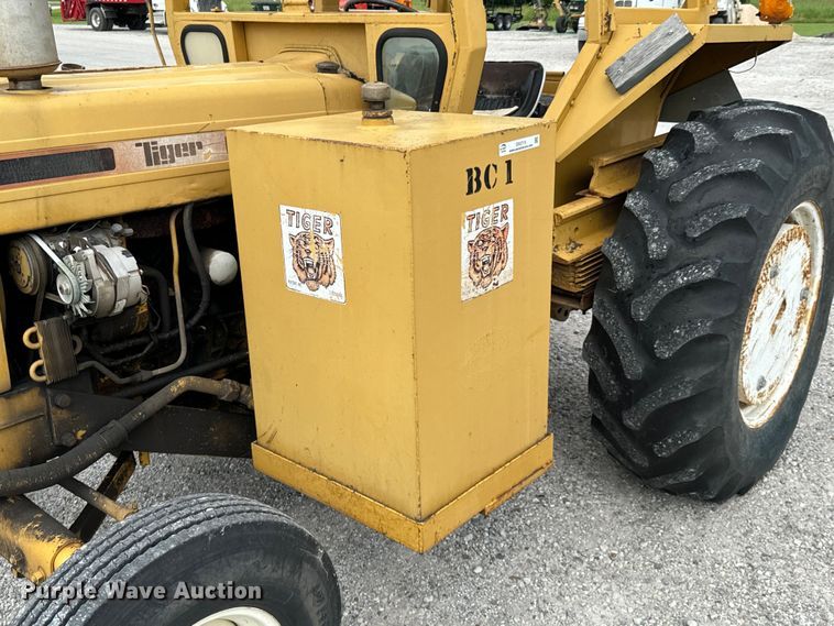 image for item DX0715 Ford 6610 Tiger Special tractor