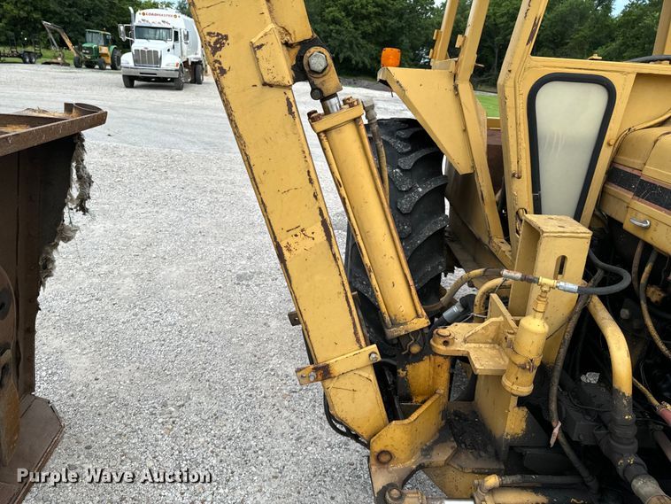 image for item DX0715 Ford 6610 Tiger Special tractor