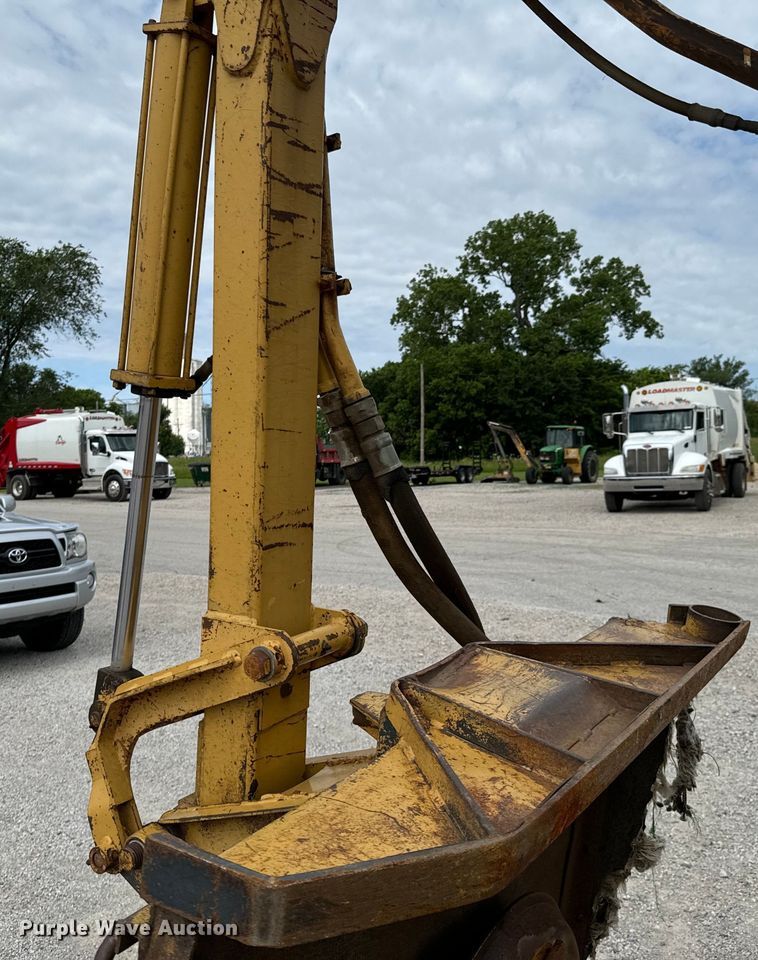 image for item DX0715 Ford 6610 Tiger Special tractor