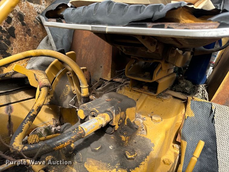 image for item DX0715 Ford 6610 Tiger Special tractor