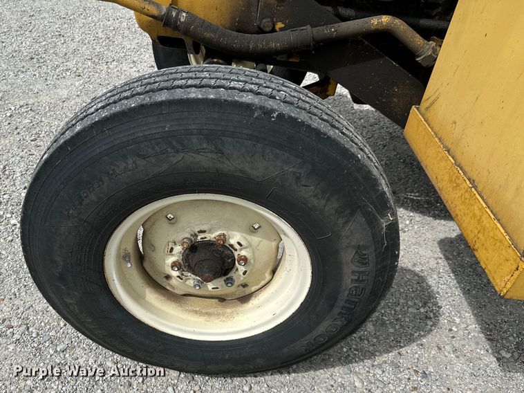 image for item DX0715 Ford 6610 Tiger Special tractor