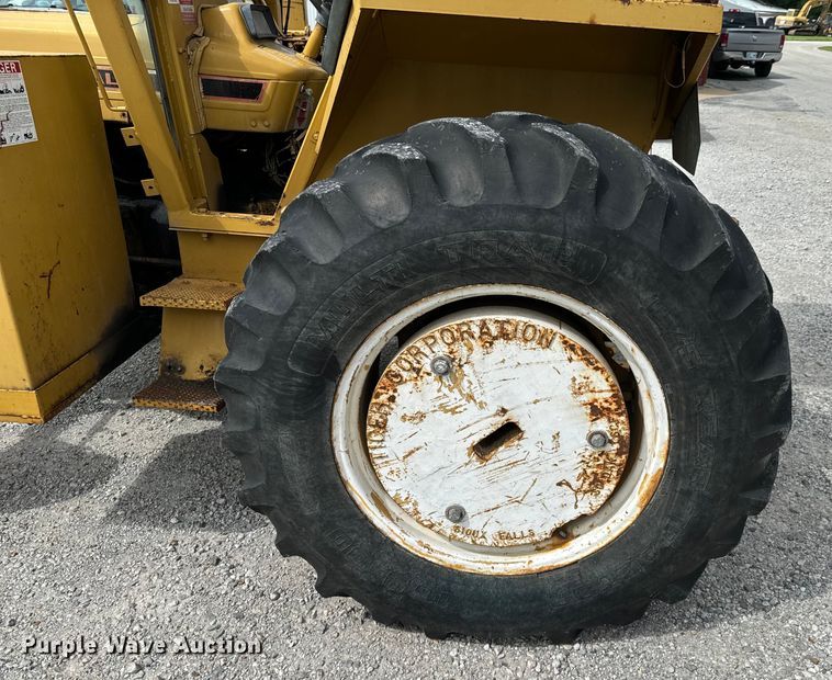 image for item DX0715 Ford 6610 Tiger Special tractor