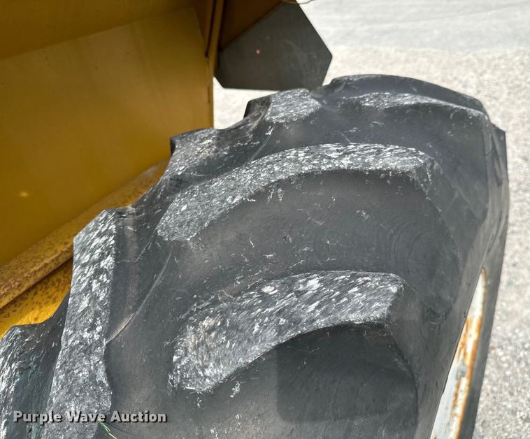 image for item DX0715 Ford 6610 Tiger Special tractor