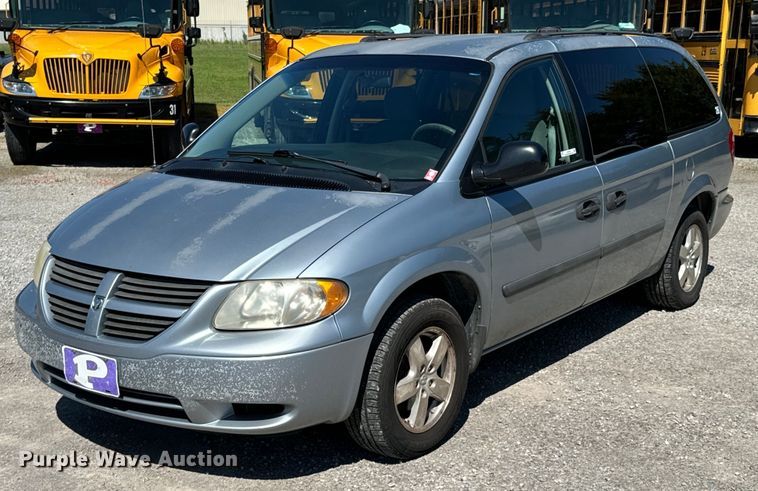 image for item DX0726 2006 Dodge Grand Caravan van