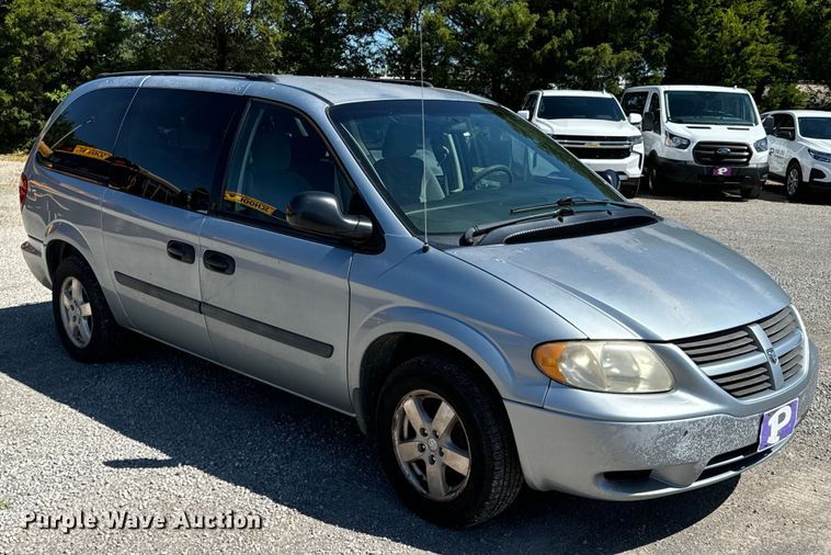 image for item DX0726 2006 Dodge Grand Caravan van