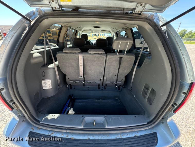 image for item DX0726 2006 Dodge Grand Caravan van