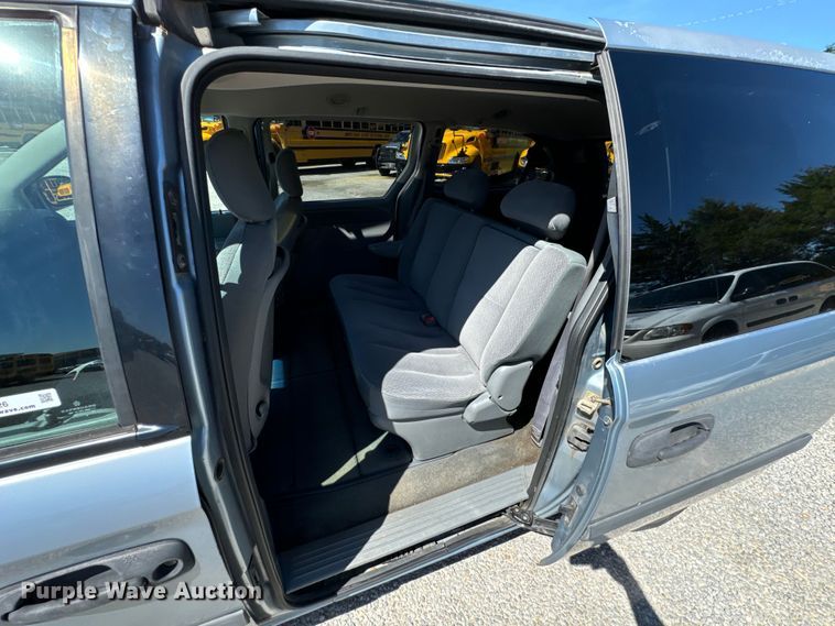 image for item DX0726 2006 Dodge Grand Caravan van