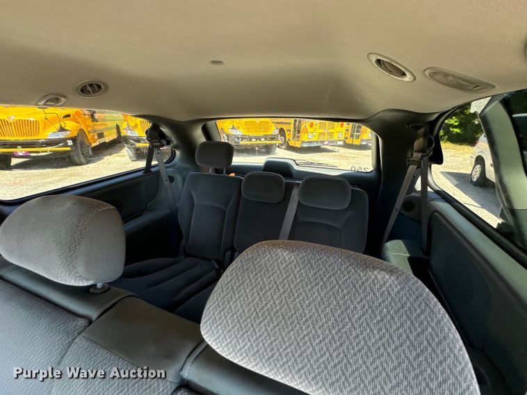 image for item DX0726 2006 Dodge Grand Caravan van