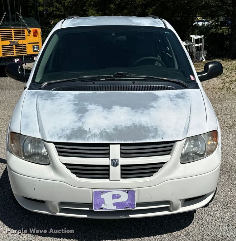image for item DX0727 2006 Dodge Grand Caravan van