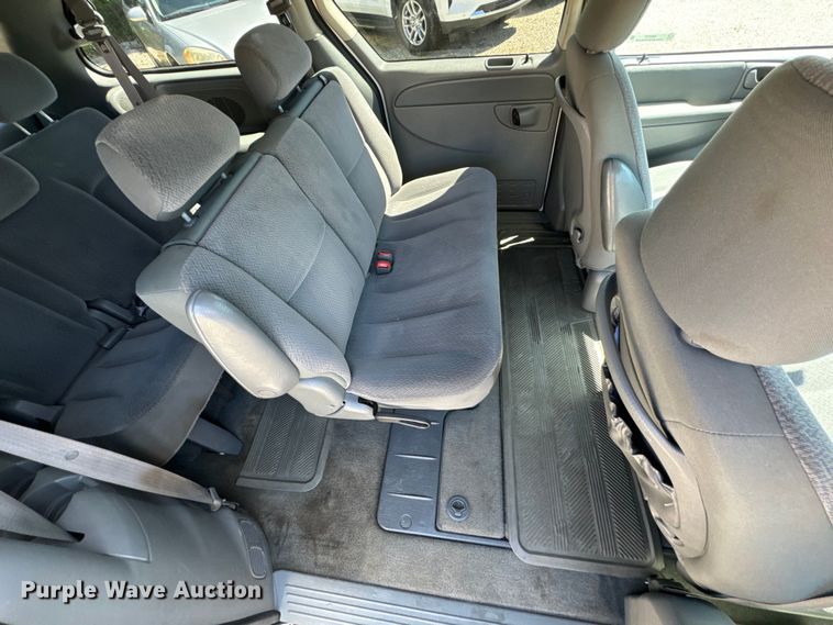 image for item DX0727 2006 Dodge Grand Caravan van