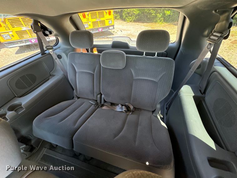 image for item DX0727 2006 Dodge Grand Caravan van