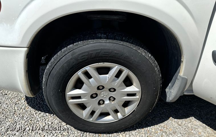 image for item DX0727 2006 Dodge Grand Caravan van