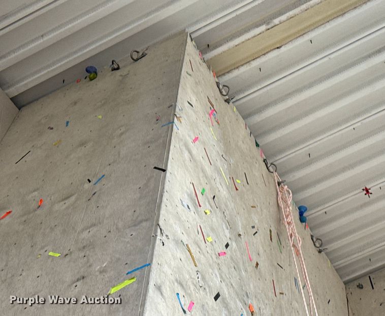 image for item DX0729 Rock climbing wall