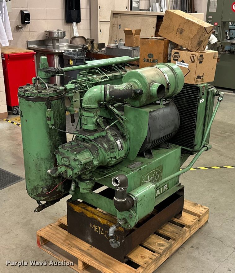 image for item DX0732 Sullair  10-25 air compressor