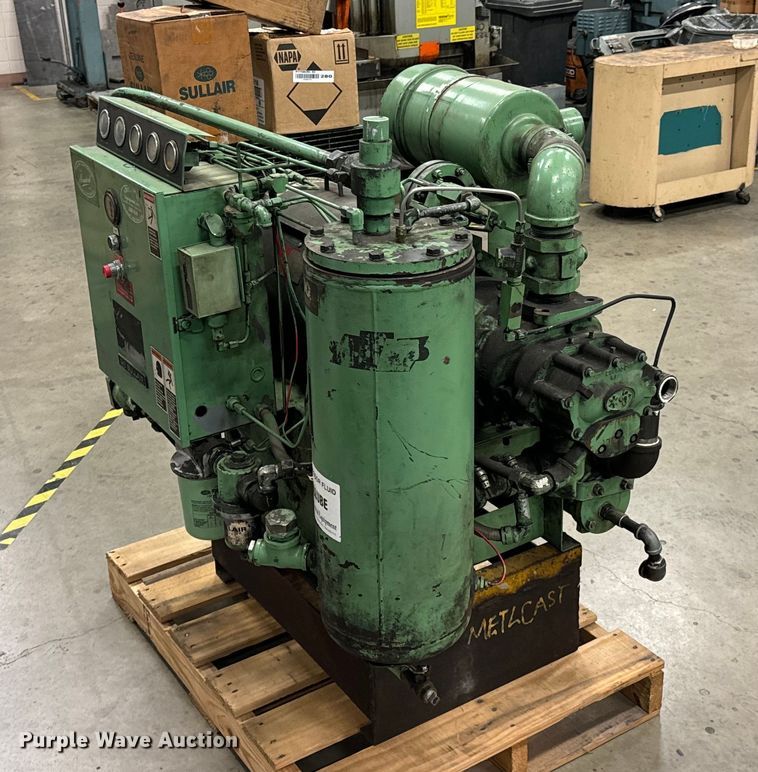 image for item DX0732 Sullair  10-25 air compressor