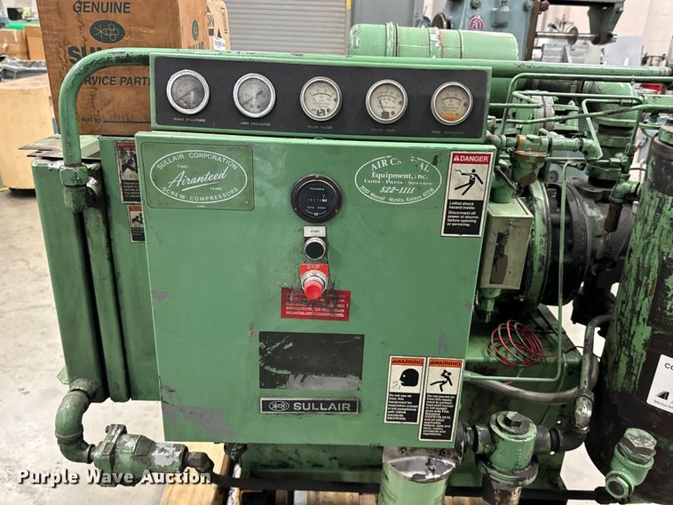 image for item DX0732 Sullair  10-25 air compressor