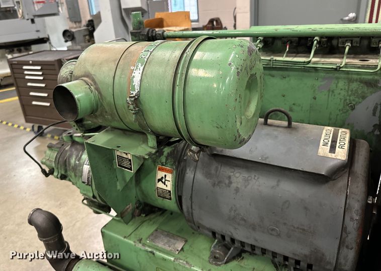 image for item DX0732 Sullair  10-25 air compressor